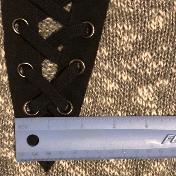 Gorgeous Express Sweater - Picture 6 of 10